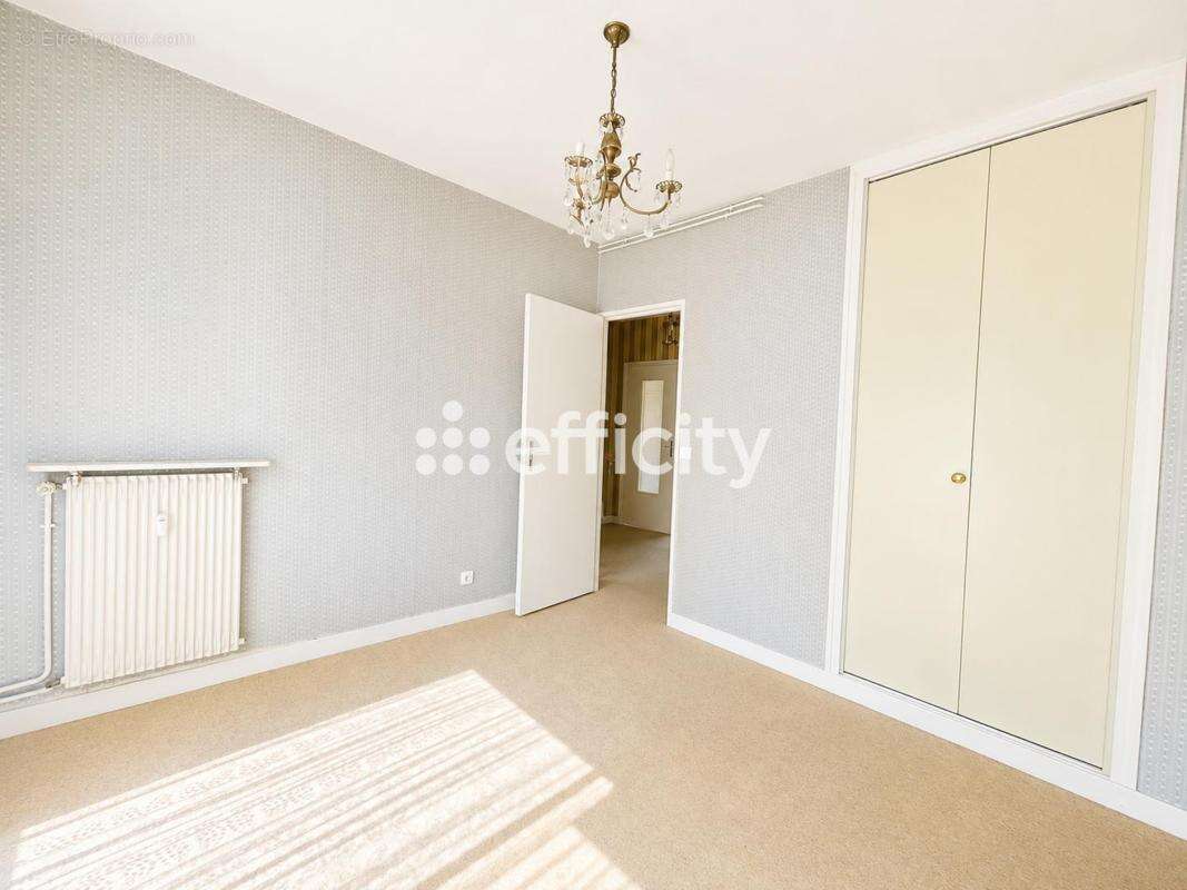 Appartement - photo 11