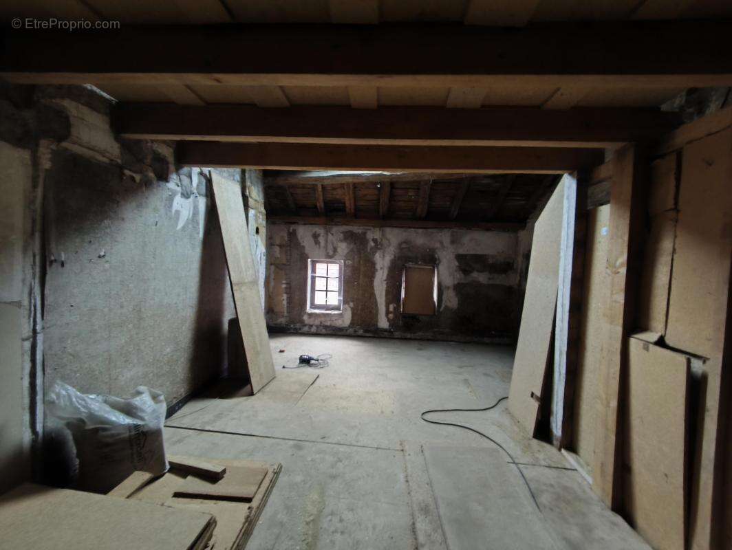 Appartement à LUXEUIL-LES-BAINS