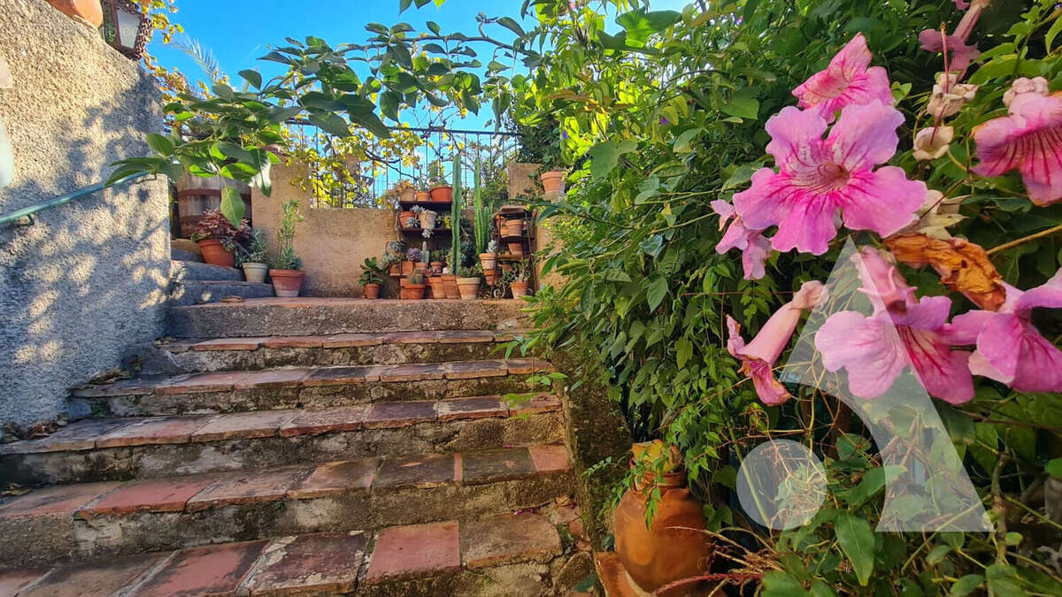 Maison à MOISSAC-BELLEVUE