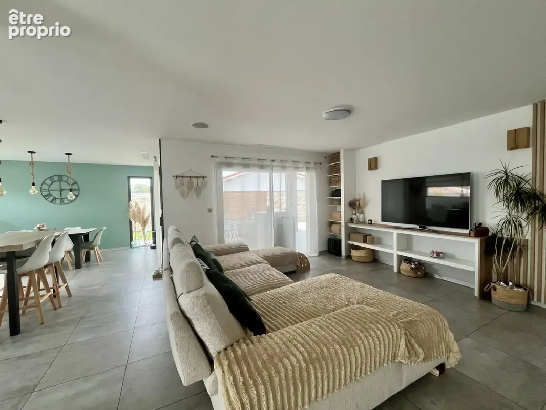 Coup de cœur   Élégante contemporaine de plain-pied avec piscine chauffée - photo 6