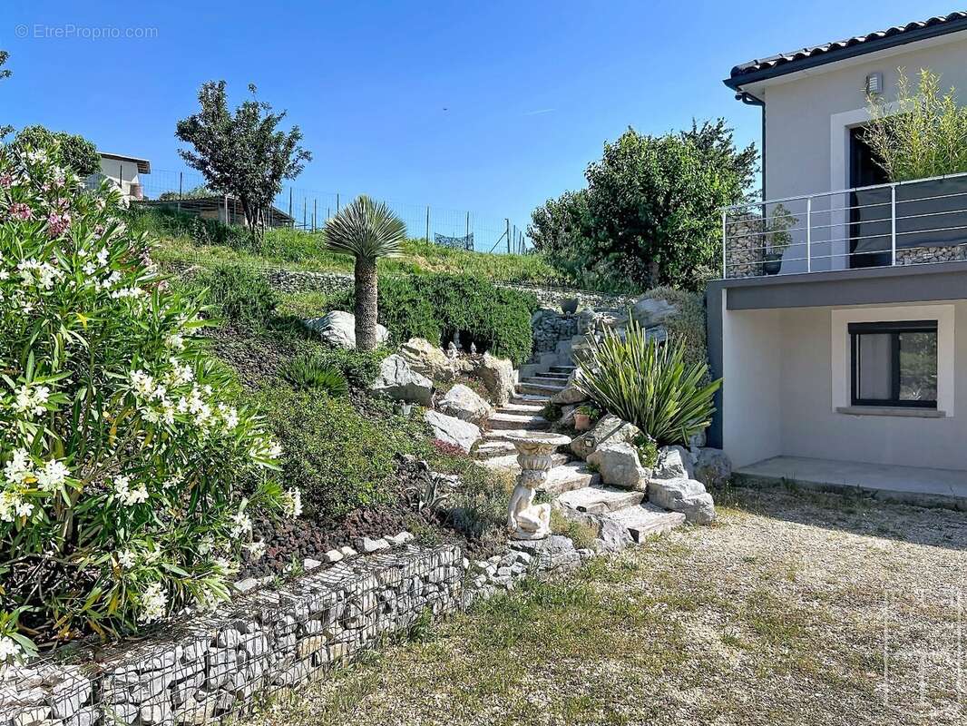 Maison à AUBENAS