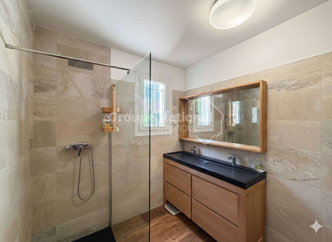 Maison à ENSUES-LA-REDONNE