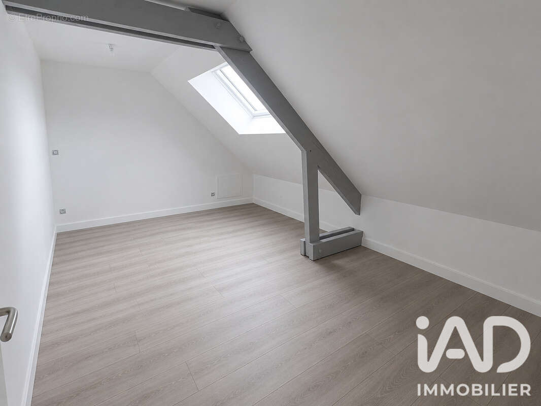 Photo 3 - Maison à NOGENT-LE-ROI