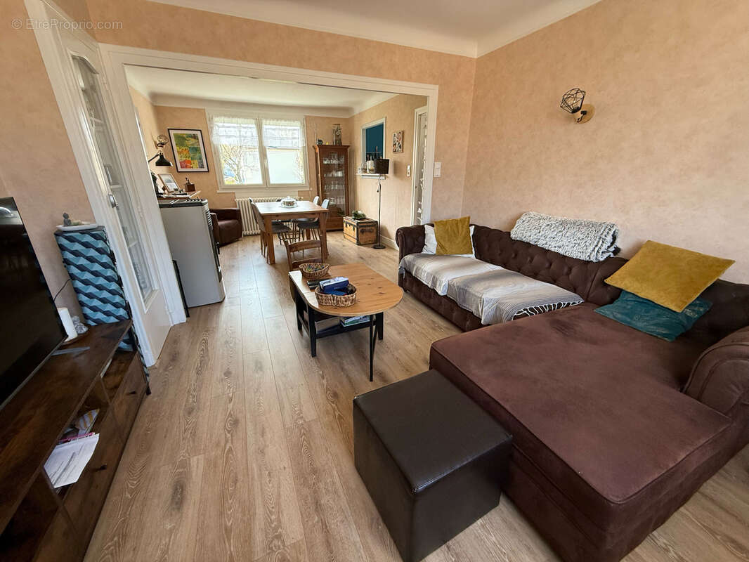 Maison à BELLERIVE-SUR-ALLIER