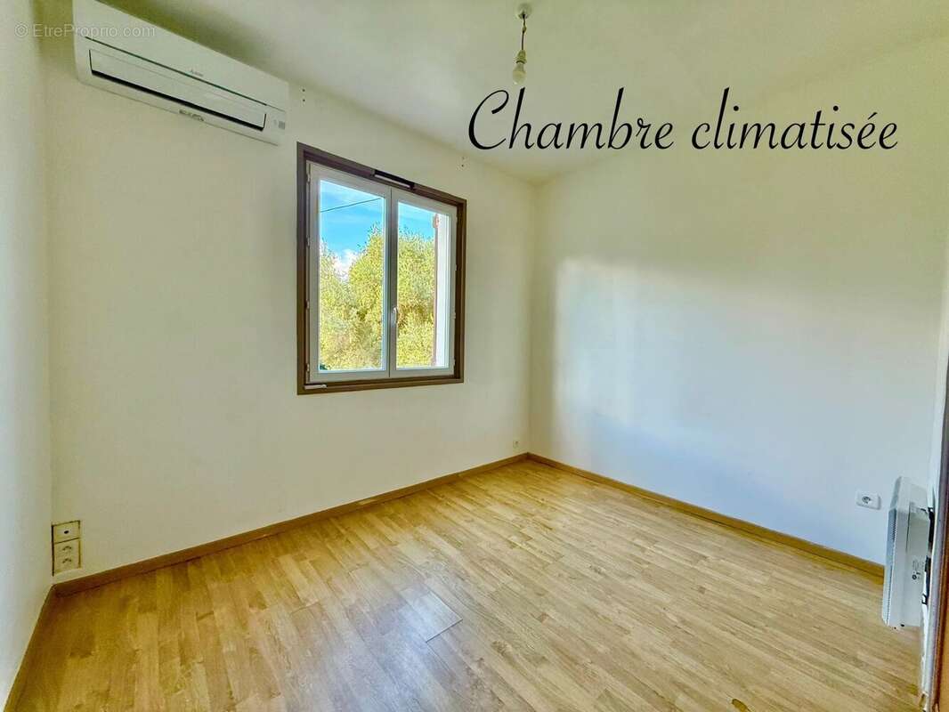 Maison à SIX-FOURS-LES-PLAGES