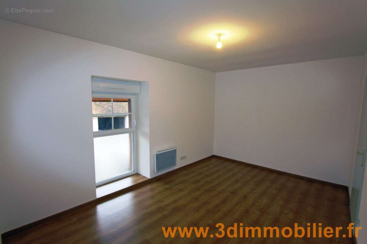 CH3 ETAGE - Maison à BLETTERANS