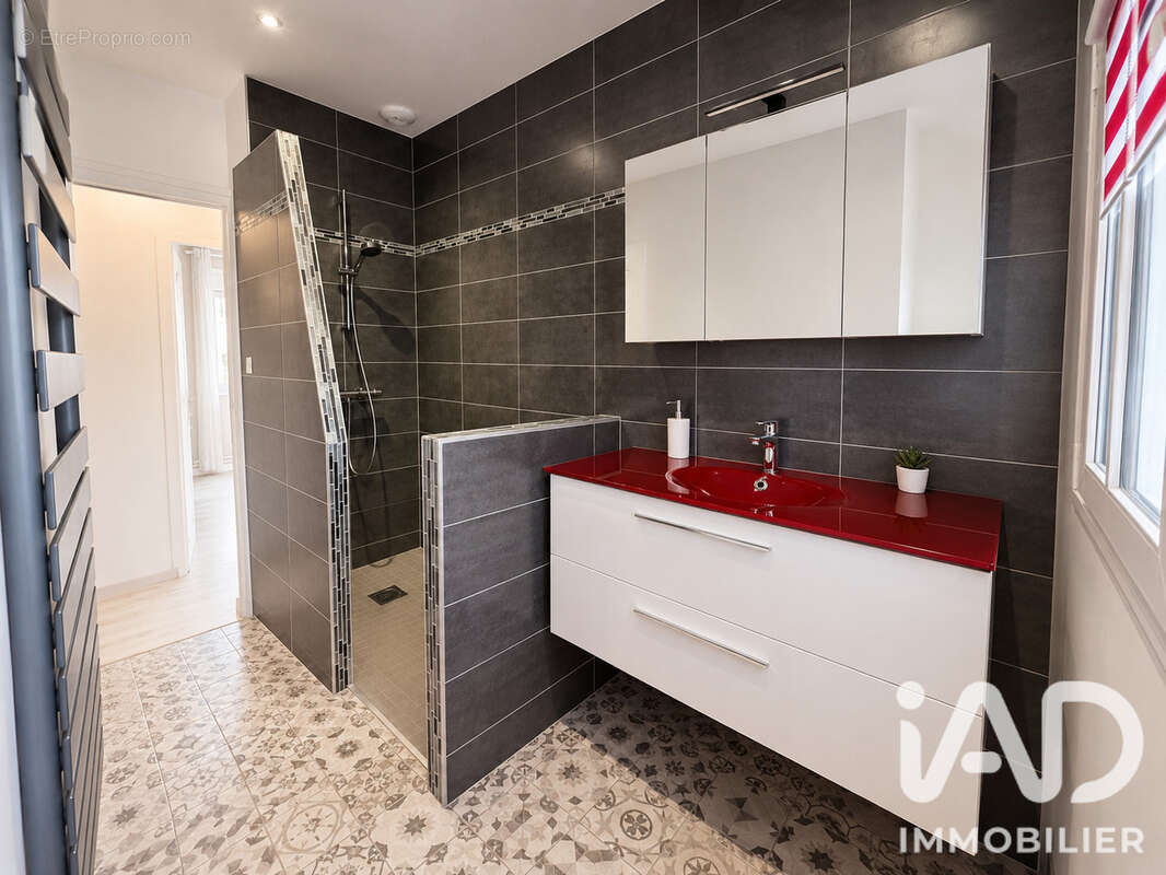 Maison 100 m² à Le Mans  - photo 4