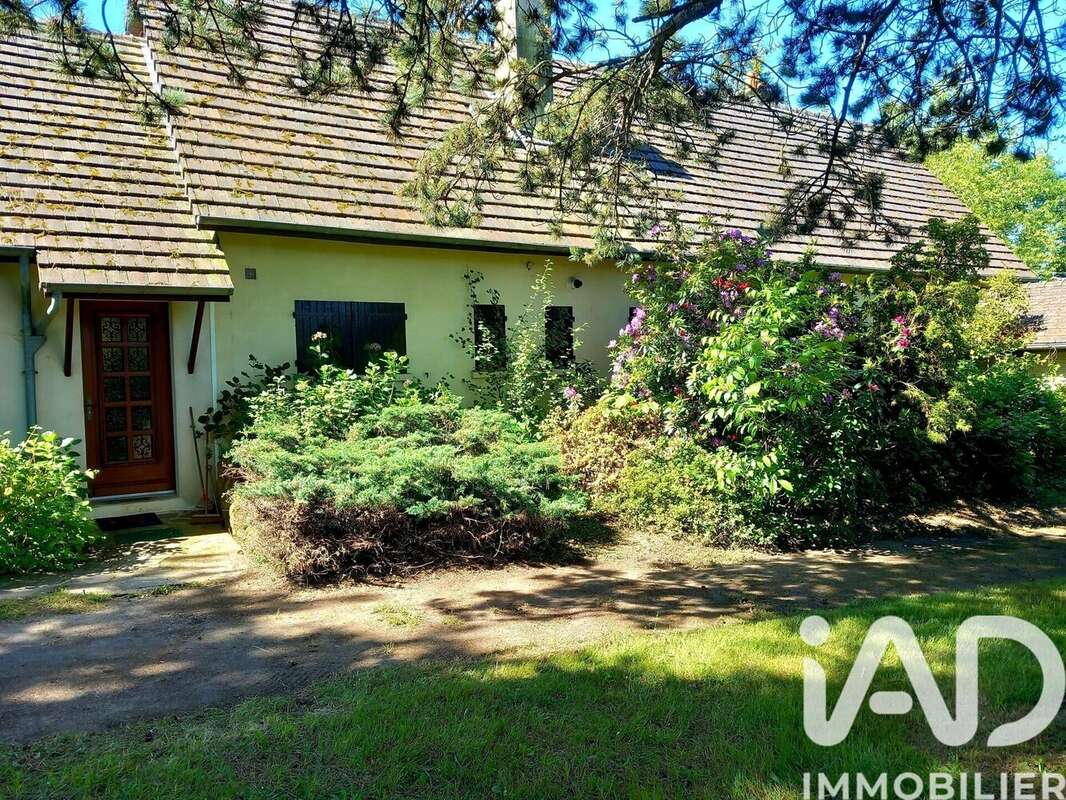 Maison 192 m² à Fretigny  - photo 2