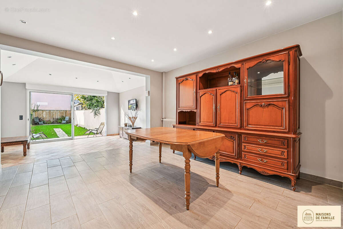 Maison à RUEIL-MALMAISON