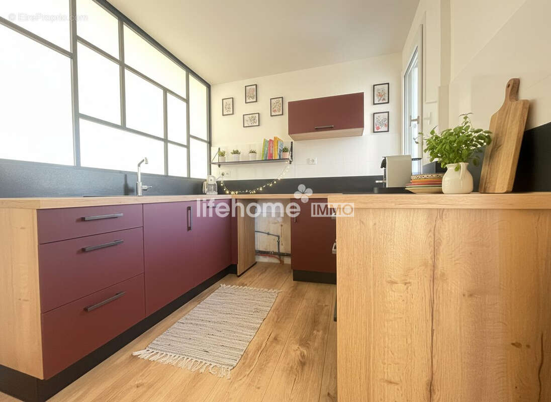 Appartement à LATTES