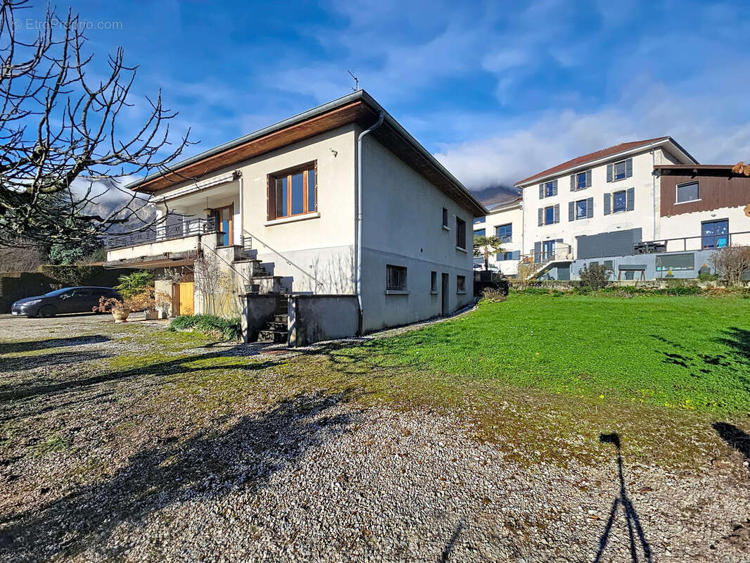 Maison à SAINT-ISMIER