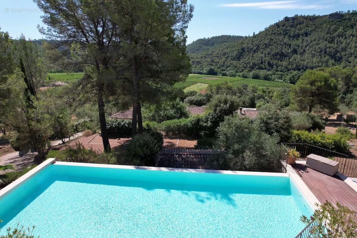 Maison à CORRENS
