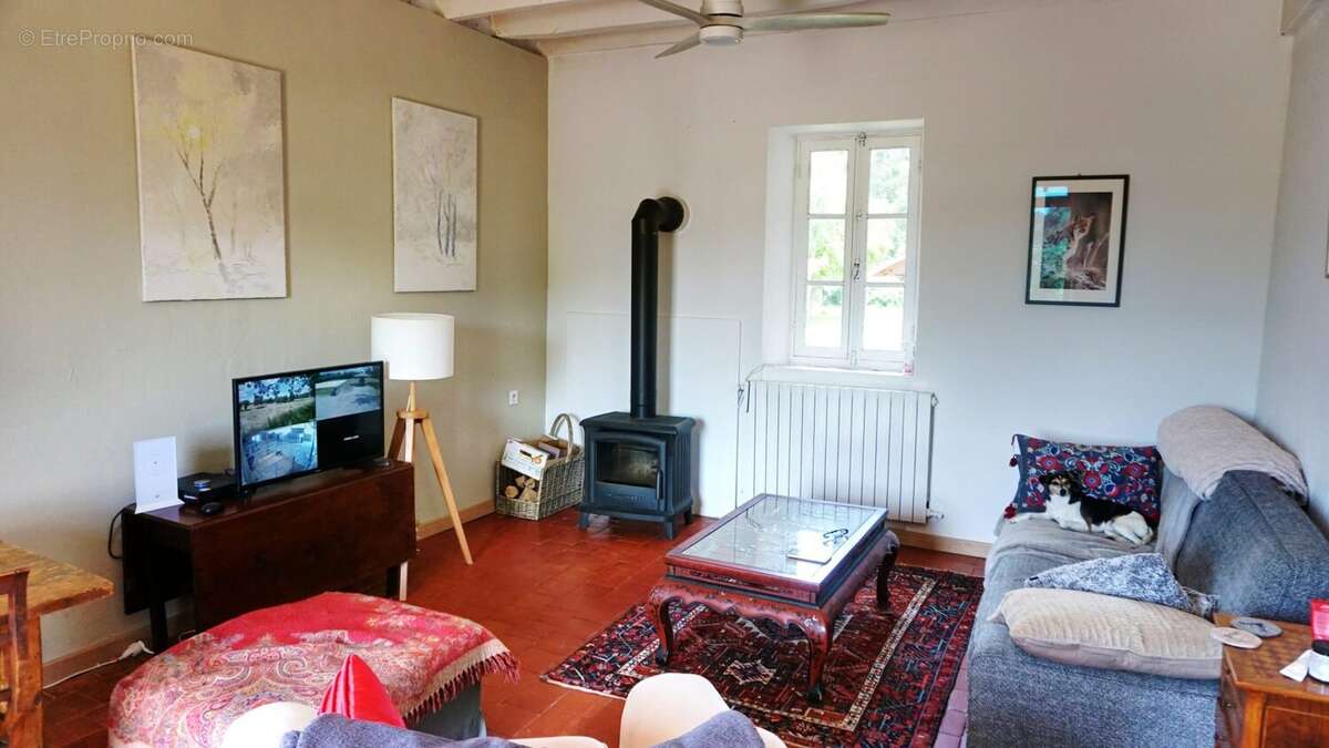 Maison à COSNE-D&#039;ALLIER