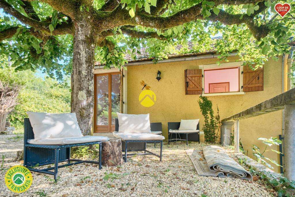 Maison à LES EYZIES-DE-TAYAC-SIREUIL