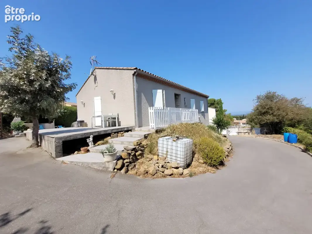 Salles d'Aude Belle Villa T4 de plain pied d'une SH de 100 m2 avec vue dominante sur un terrain de 1155 m2. - photo 3