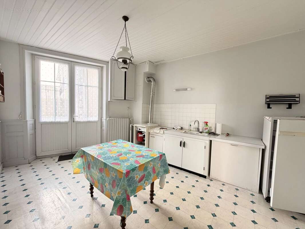 Maison à SAUZE-VAUSSAIS