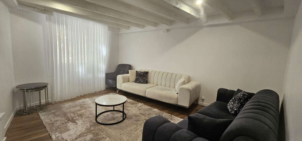 Appartement à LE LUC