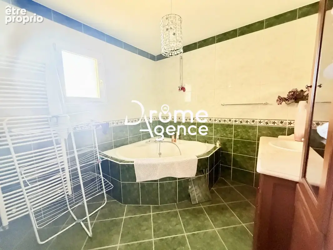 Maison 148 m² à Malissard  - photo 9