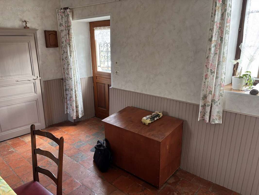 Maison à CONLIE