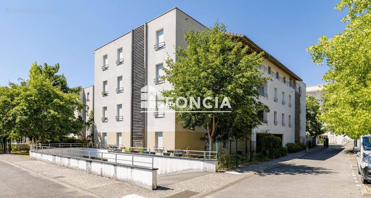 Appartement à MEYLAN