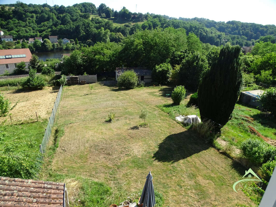Maison à SAINT-JUNIEN