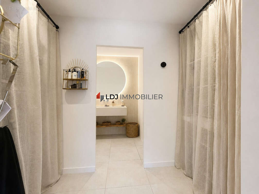 Maison 145 m² à Finestret  - photo 8