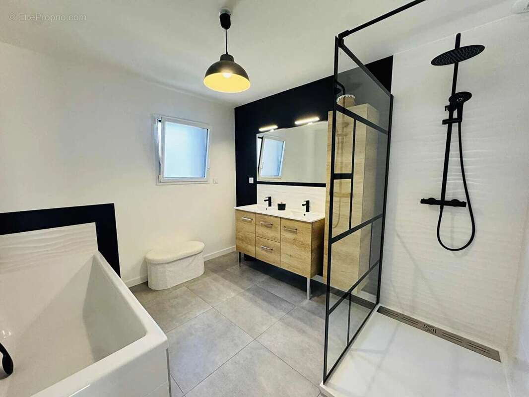 Maison Vitre 7 pièce(s) 200 m2 - photo 7