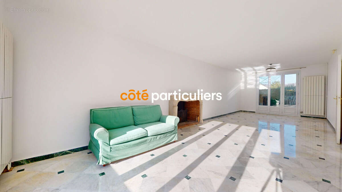 Maison à SAINT-REMY-LES-CHEVREUSE