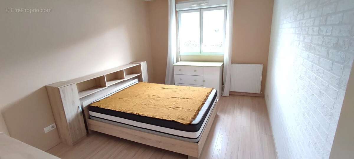 Appartement à SAINT-MARTIN-D'HERES