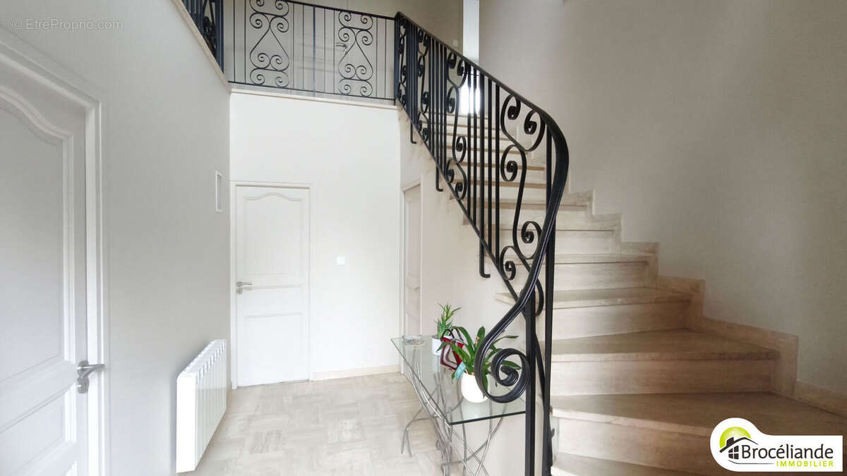 Maison à SAINT-GILLES