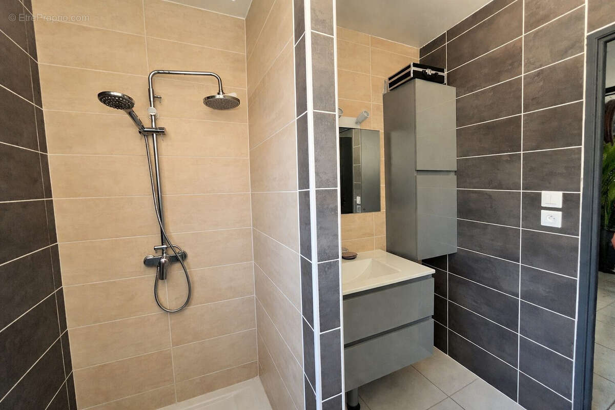 Maison 128 m² à Port-Sainte-Foy-Et-Ponchapt  - photo 7