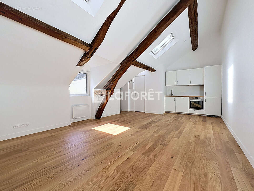 Appartement à SURESNES
