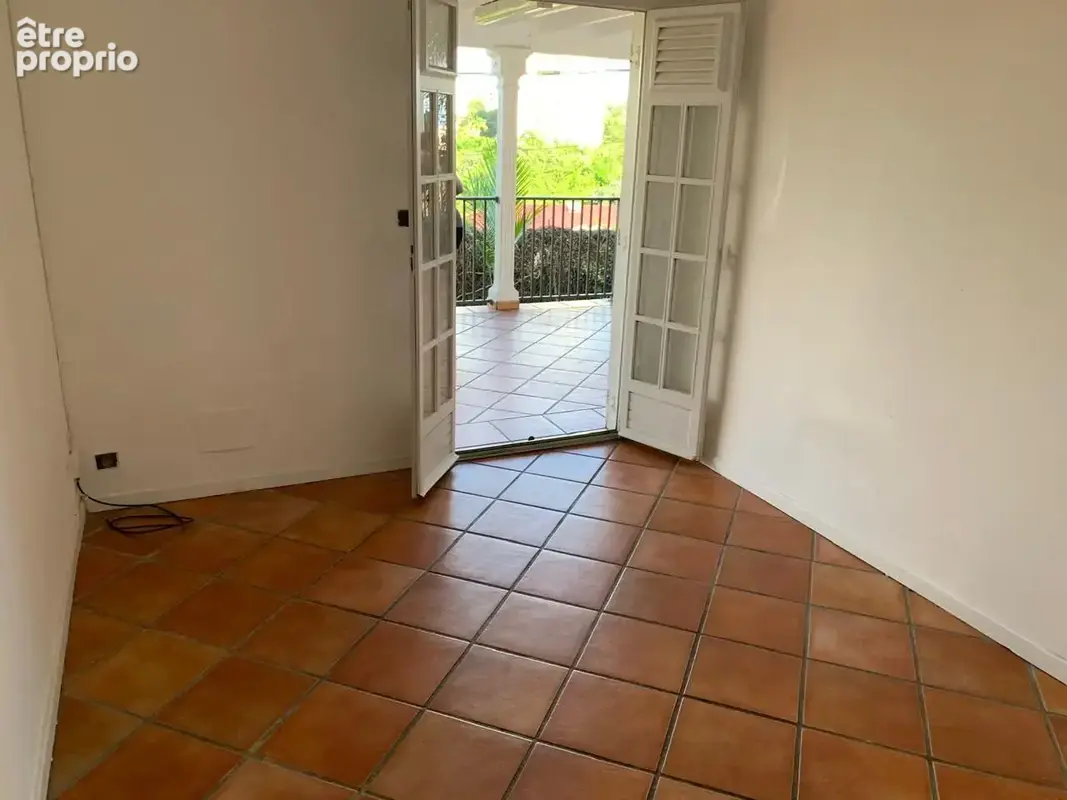 Maison 4 pièces 83 m² à vendre à Fort-De-France (97200) - photo 4