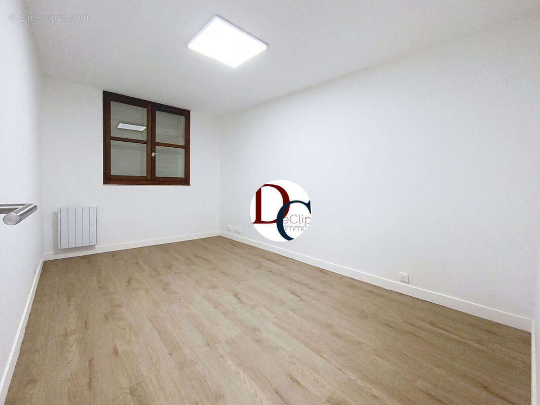 Photo 7 - Commerce à COMPIEGNE