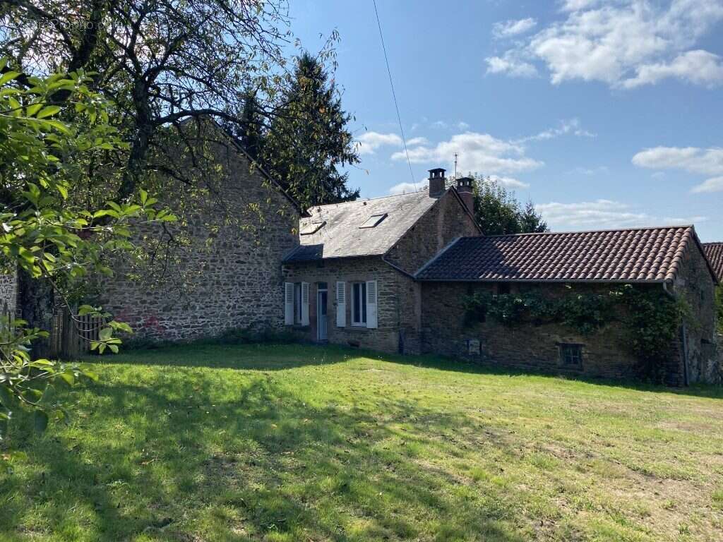 Maison 130 m² à Neuvic-Entier  - photo 2
