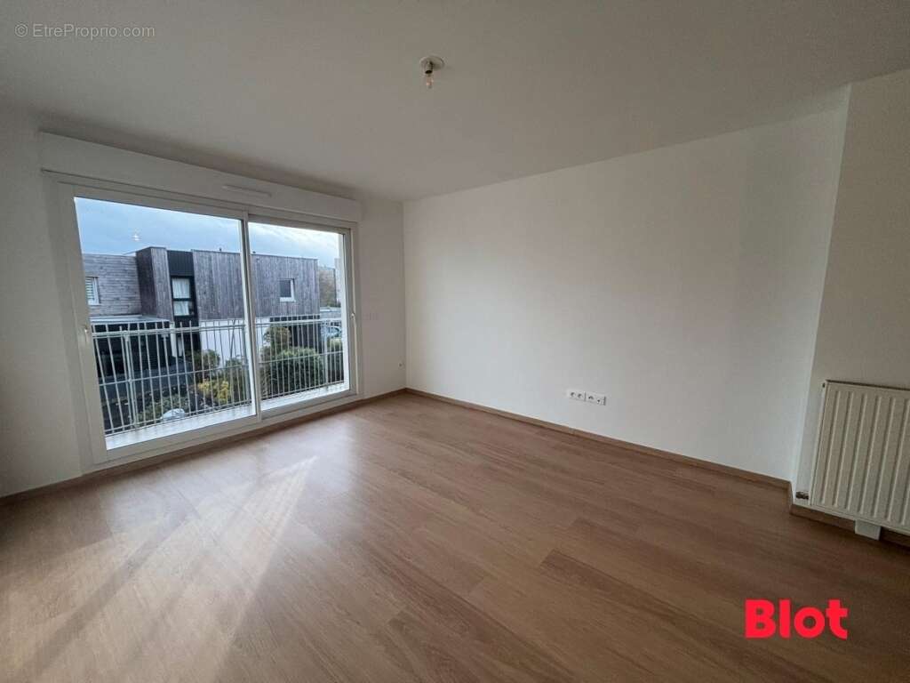 Appartement à CHARTRES-DE-BRETAGNE