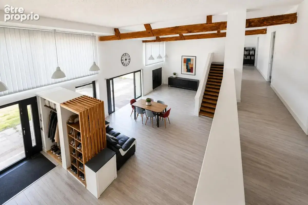 Maison contemporaine de 254 m² sur 6 000 m² de terrain - photo 9