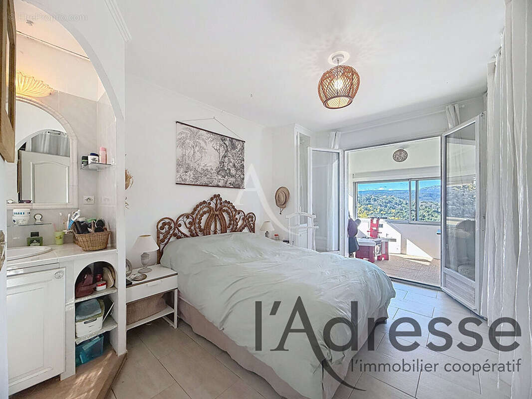Magnifique villa 5 pièces 140 m² sur un terrain de 2000 m² à Tanneron ! - photo 8