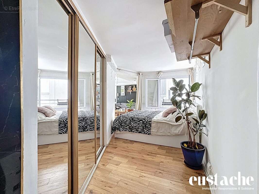 Appartement à PARIS-2E