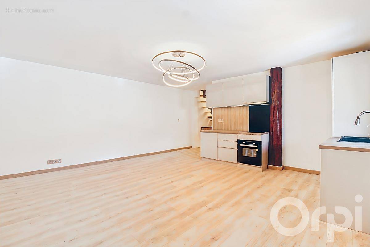 Appartement à MARIGNIER