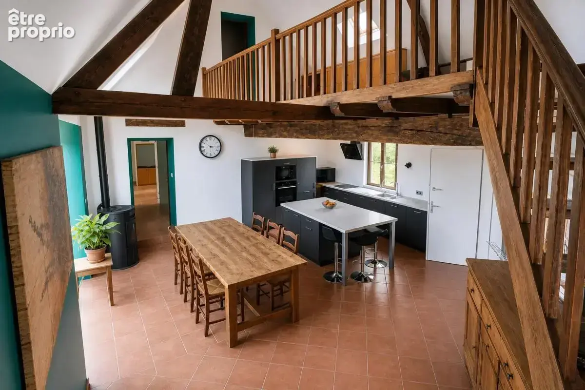 Maison de 10 pièces de 240 m² à Mayet - photo 1