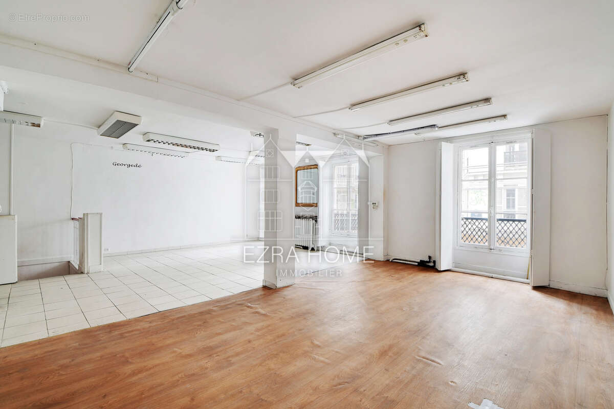 Commerce à PARIS-10E