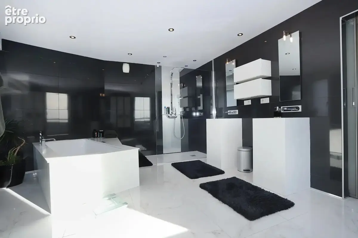 Rennes 35 – quais de la vilaine / mail françois-mitterrand   t6 duplex 200 m² – dernier étage – terrasse 60 m² – 3 garages - photo 9