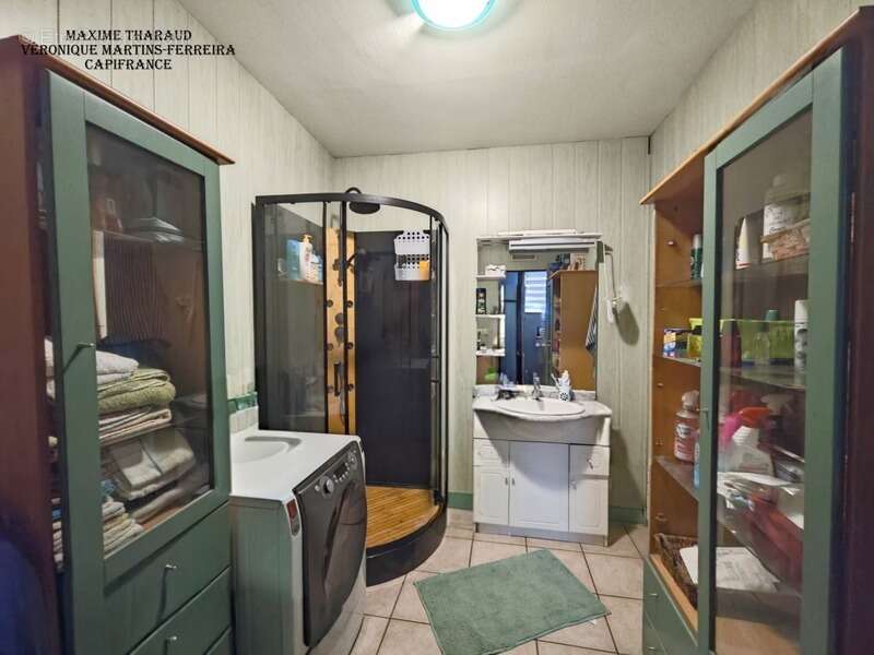 Maison à MARSEILLES-LES-AUBIGNY