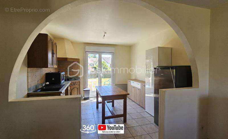 Maison à SAINT-DENIS-LES-PONTS