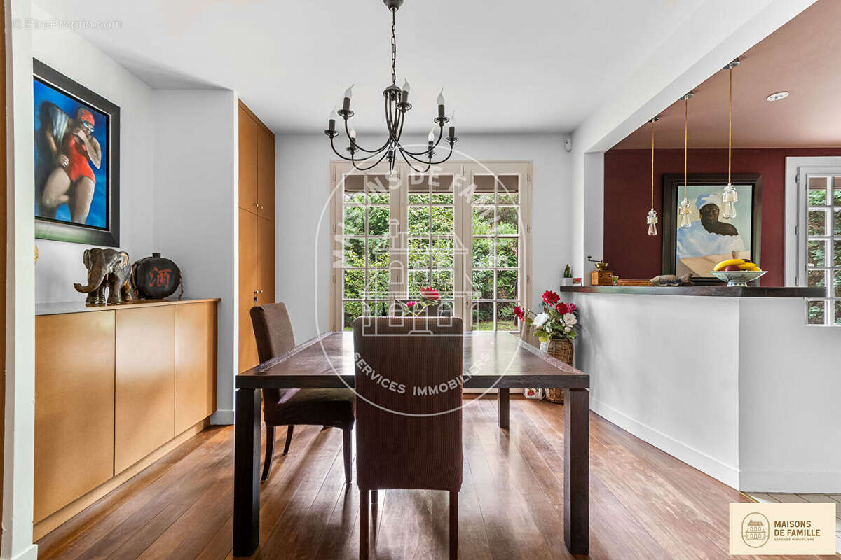 Maison à LA CELLE-SAINT-CLOUD