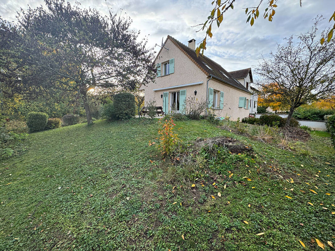 Maison à MONTFORT-L'AMAURY