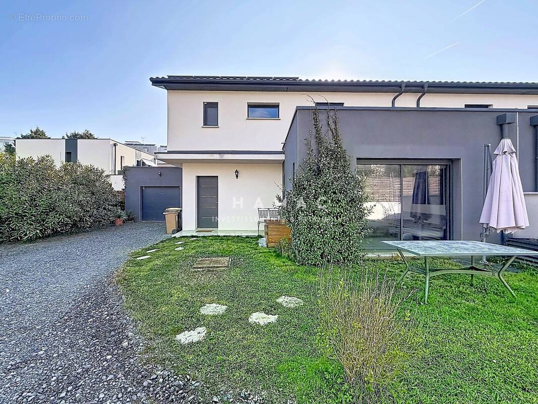 Maison à VILLEFRANCHE-SUR-SAONE