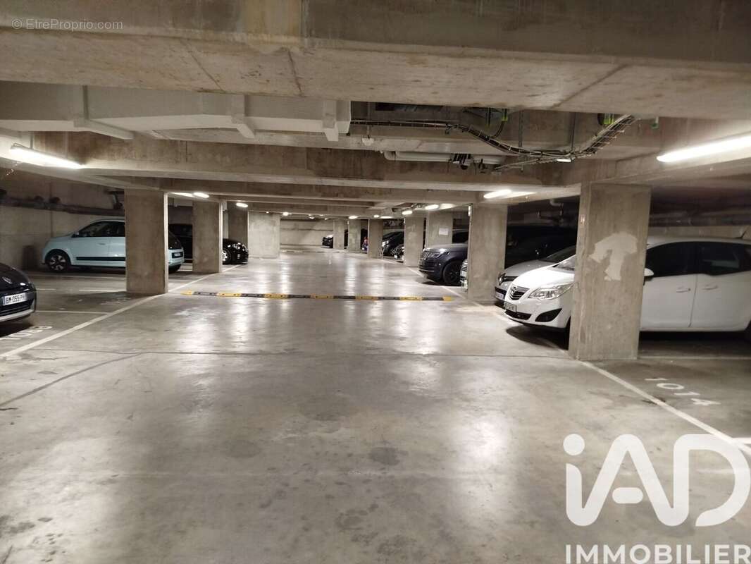 Photo 2 - Parking à CHAMPIGNY-SUR-MARNE