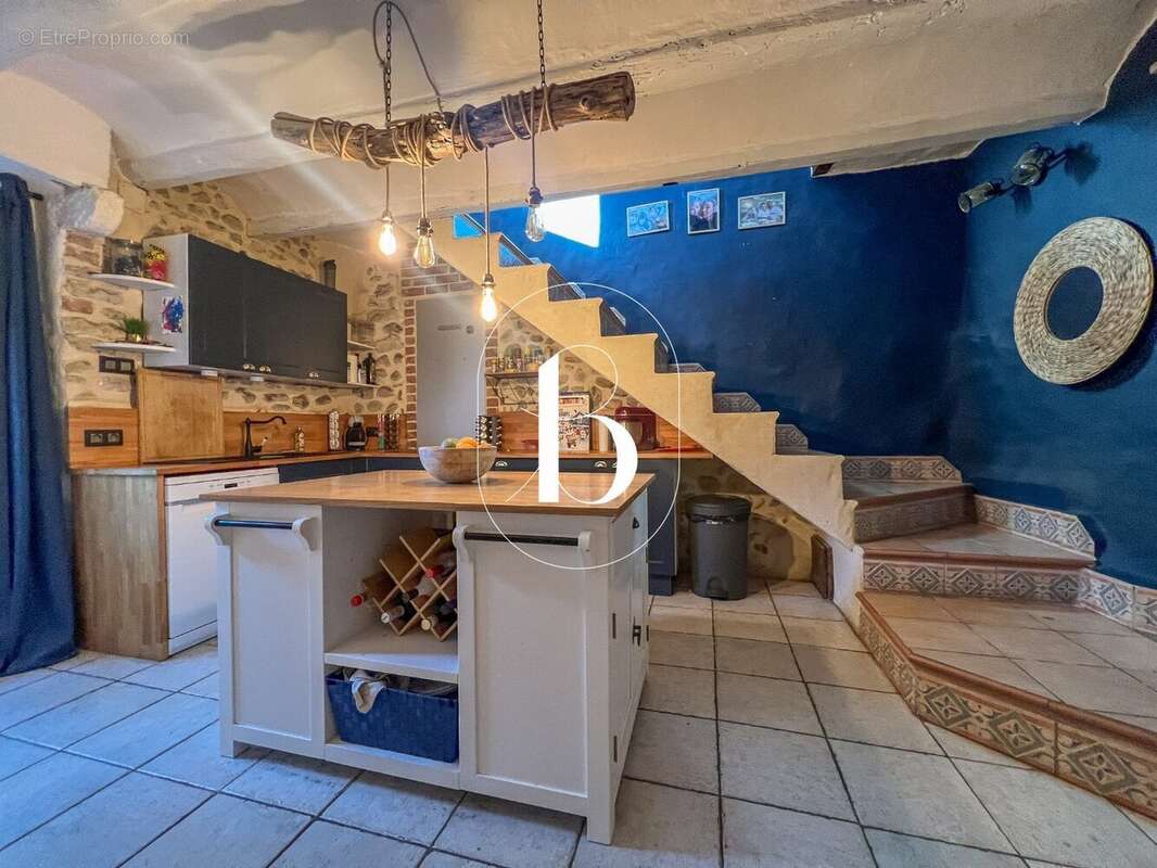 Maison à BARJAC